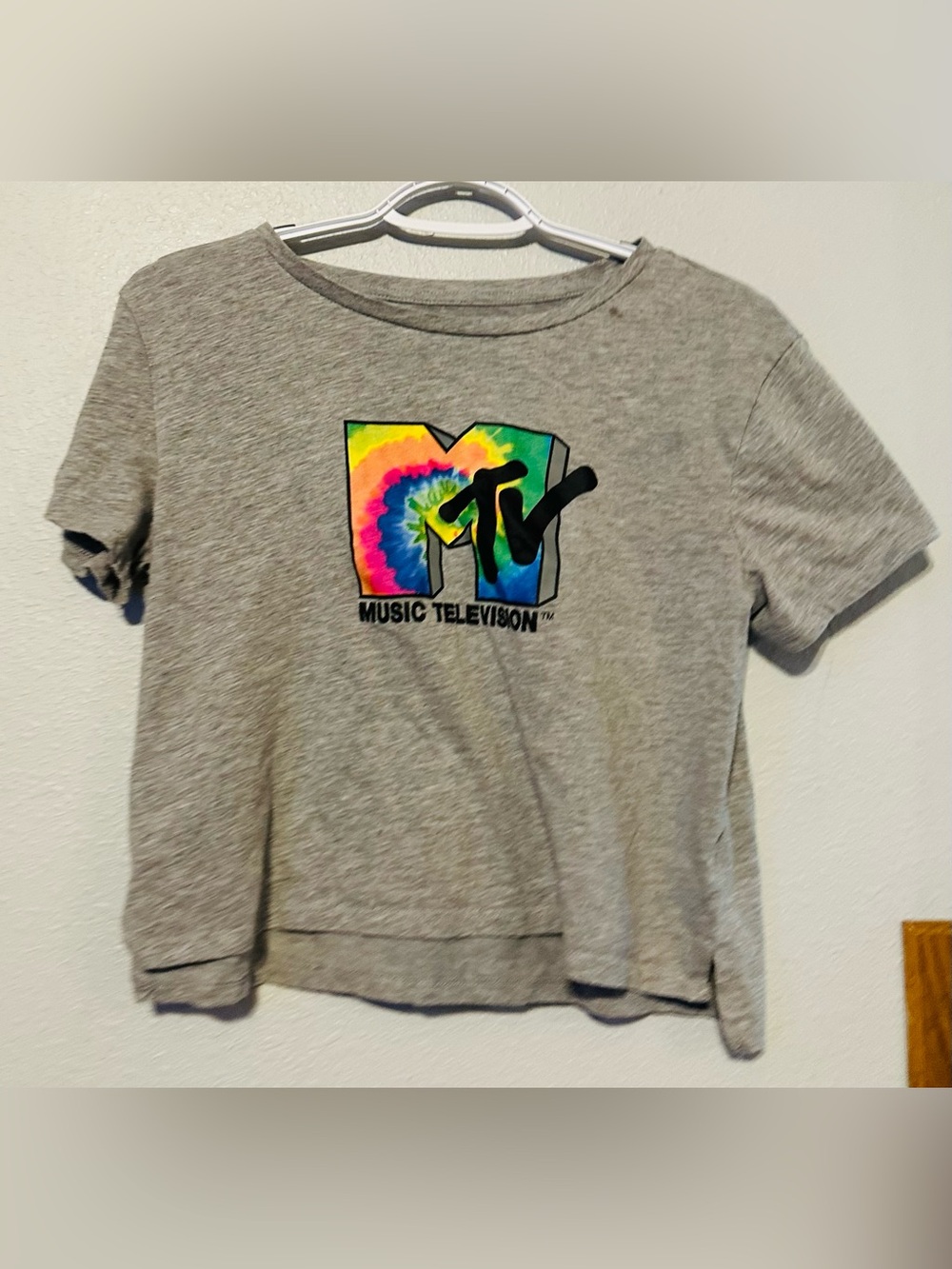 MTV girl kid size LARGE Gray Tee Shirt